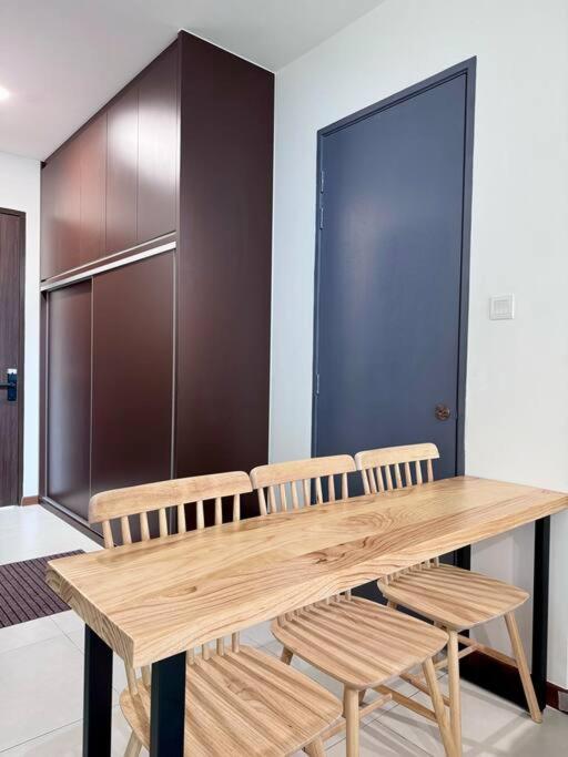 The Podium-studio-free 1 Parking-6 Pax Pangsapuri